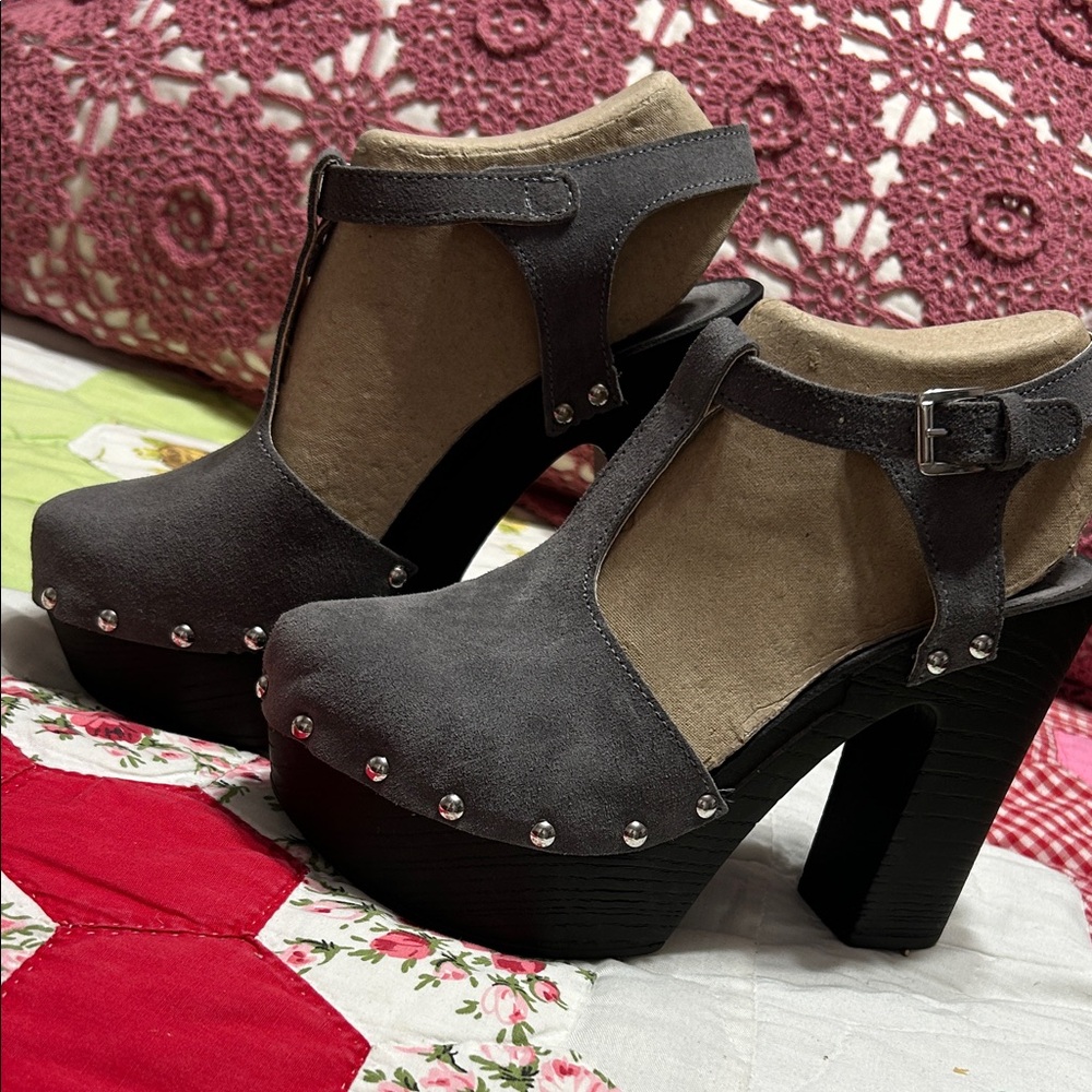 Suede Gray Platform Clogs/Heels